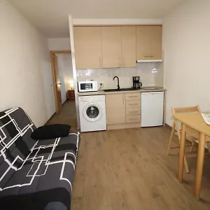  Appartement Situe A 100 M De La